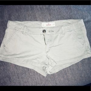 HOLLISTER size 5 cute jean shorts: